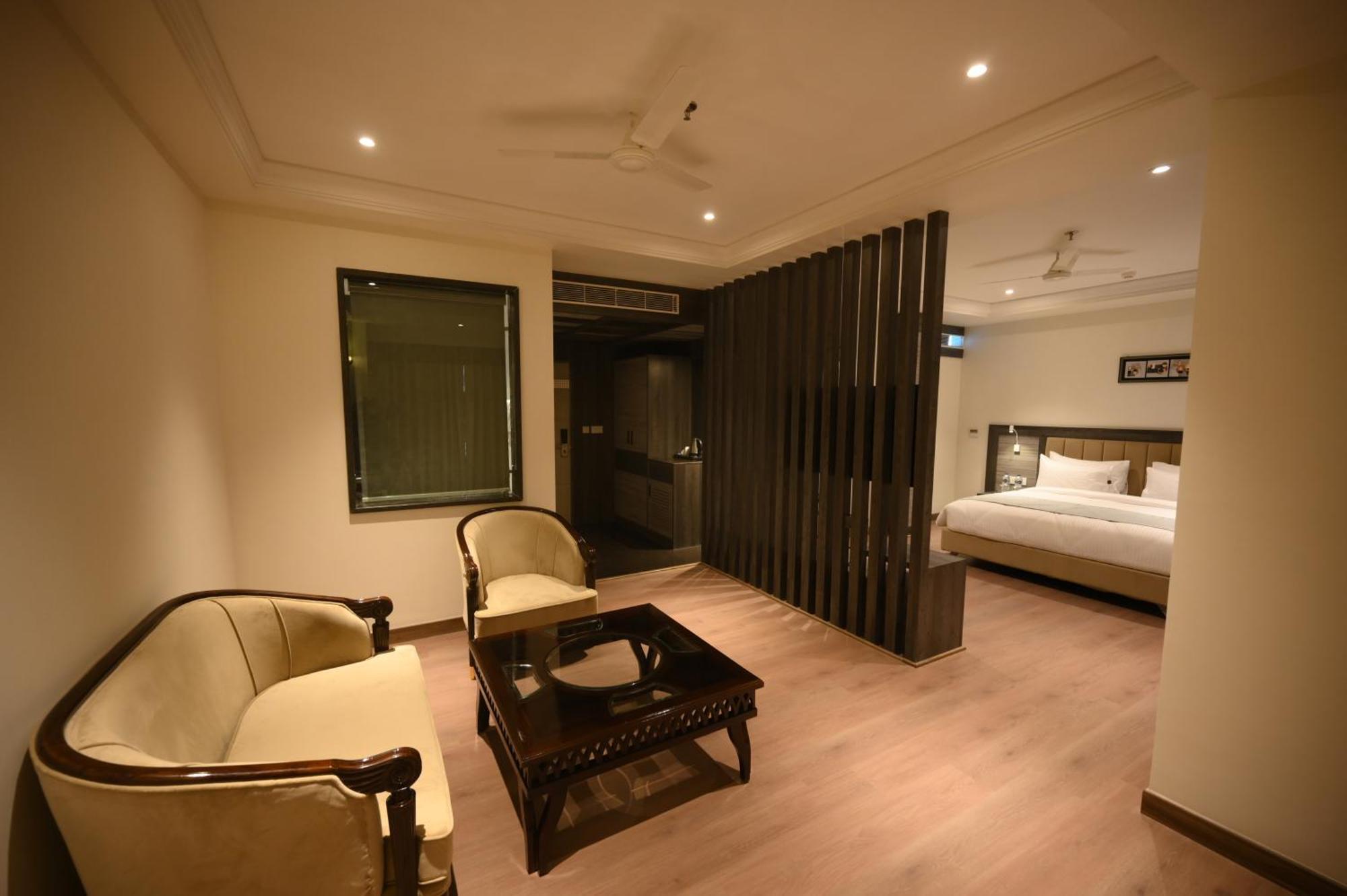 The Mudra Hotel バラナシ エクステリア 写真
