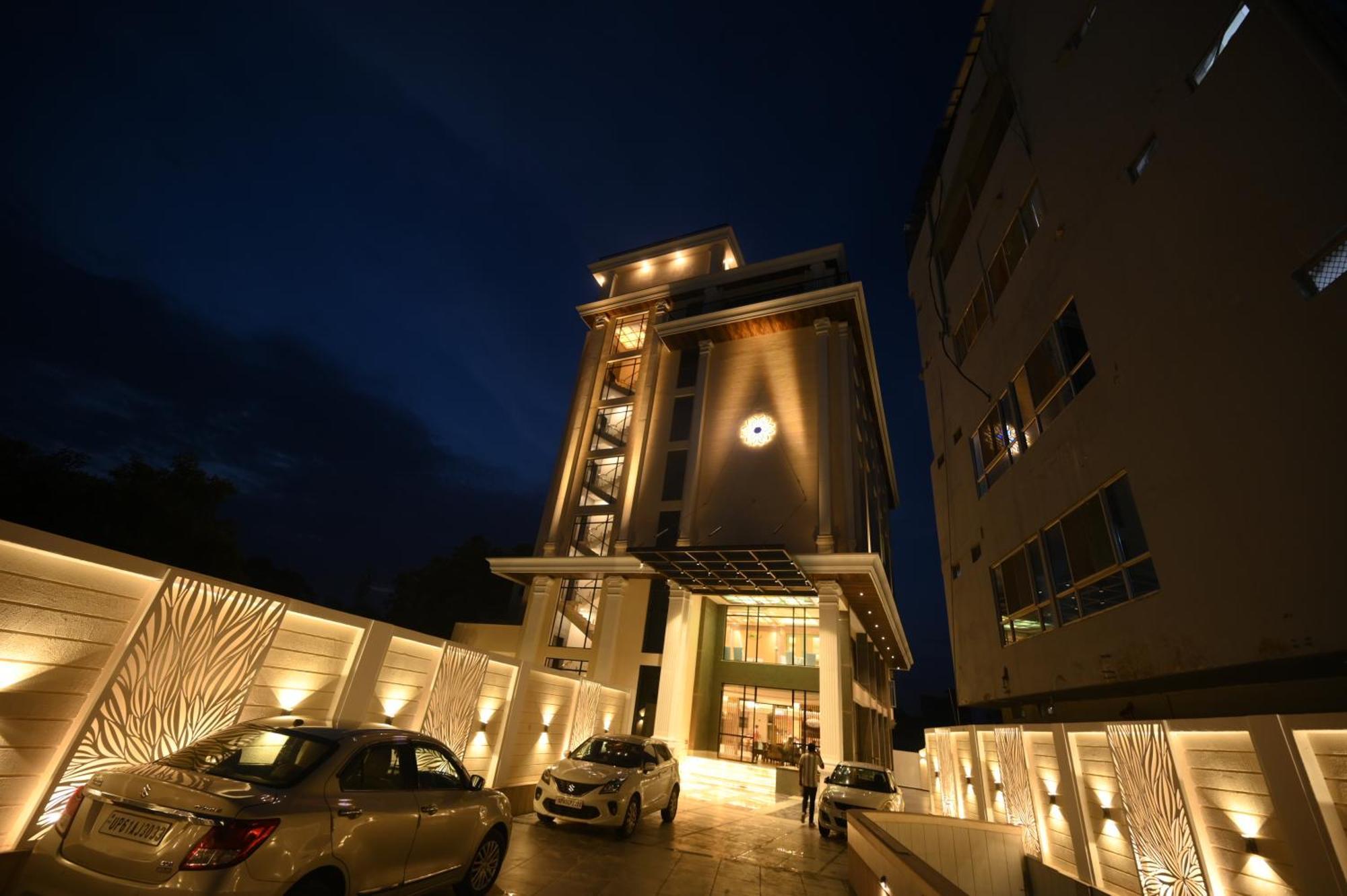 The Mudra Hotel バラナシ エクステリア 写真